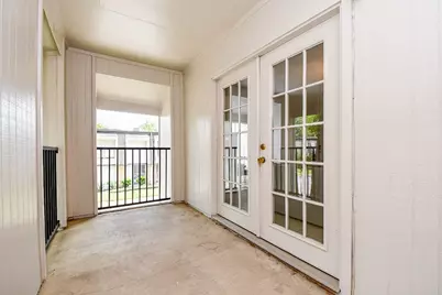 12633 Memorial Drive #114, Houston, TX 77024 - Photo 5