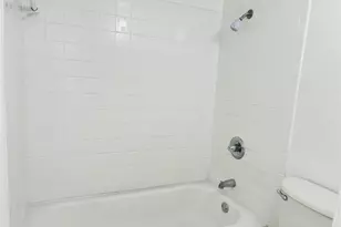 2800 Jeanetta St, Houston, TX 77063 - Photo 9