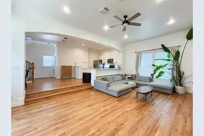 1128 W 26th Street, Houston, TX 77008 - Photo 11