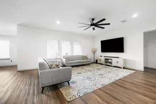 1126 Hyde Lk Ln, Missouri City, TX 77459 - Photo 5