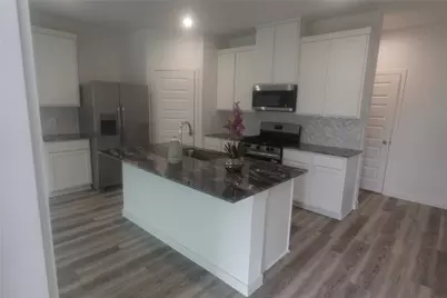 2824 Lisburn Terrace, Houston, TX 77051 - Photo 3