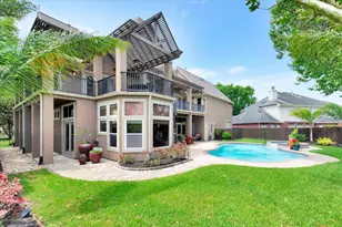 3806 Canyon Bluff Ct, Houston, TX 77059 - Photo 11