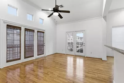 1303 Sherwood Point Lane, Houston, TX 77043 - Photo 19