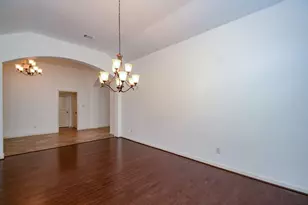 5611 Plum Point Ct, Sugar Land, TX 77479 - Photo 13