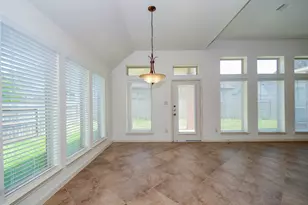 5611 Plum Point Ct, Sugar Land, TX 77479 - Photo 21