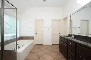 5611 Plum Point Ct, Sugar Land, TX 77479 - Photo 31
