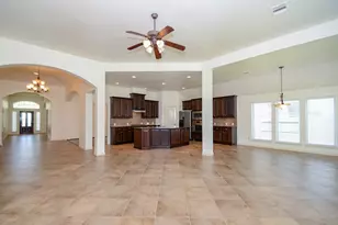 5611 Plum Point Ct, Sugar Land, TX 77479 - Photo 19