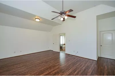 5611 Plum Point Court, Sugar Land, TX 77479 - Photo 31
