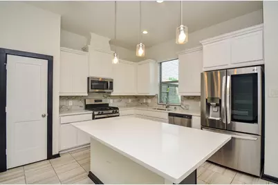 1555 Rustling Creek Drive, Missouri City, TX 77459 - Photo 5