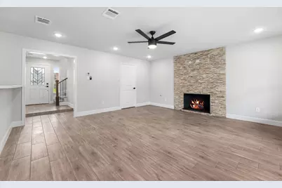 914 Sugar Mountain Court, Sugar Land, TX 77498 - Photo 5
