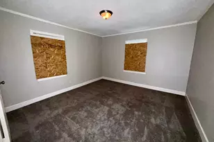 5835 Southseas St, Houston, TX 77033 - Photo 15