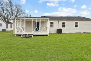 406 San Jacinto St, La Porte, TX 77571 - Photo 9