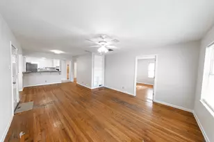 4710 Glenmont St, Bellaire, TX 77401 - Photo 3