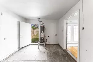 4710 Glenmont St, Bellaire, TX 77401 - Photo 23