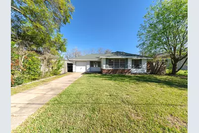 4710 Glenmont Street, Bellaire, TX 77401 - Photo 1