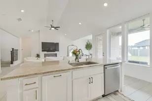 26923 Longwood Ledge Dr, Spring, TX 77389 - Photo 13