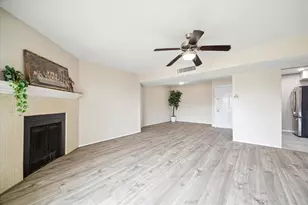 2822 S Bartell Dr, Houston, TX 77054 - Photo 3