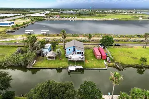 7215 Beau Rue St, Hitchcock, TX 77563 - Photo 43