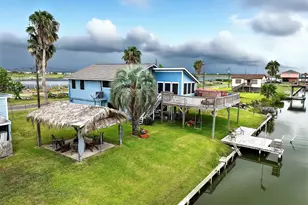 7215 Beau Rue St, Hitchcock, TX 77563 - Photo 1
