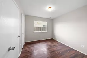 14239 Brunswick Point Ln, Houston, TX 77047 - Photo 9