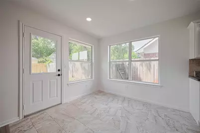 3223 Candlepine Drive, Spring, TX 77388 - Photo 9