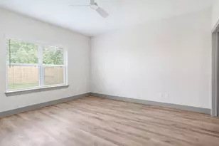 9909 Dipping Woods St, Houston, TX 77076 - Photo 7