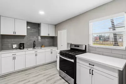 5914 Southcrest St Street, Houston, TX 77033 - Photo 13
