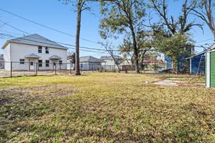 5914 Southcrest St St, Houston, TX 77033 - Photo 17
