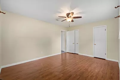 802 Riverside Drive, Hillcrest Village, TX 77511 - Photo 13