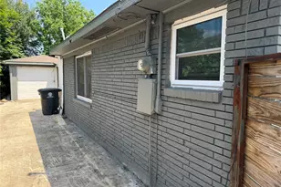 6811 St Augustine St, Houston, TX 77021 - Photo 3