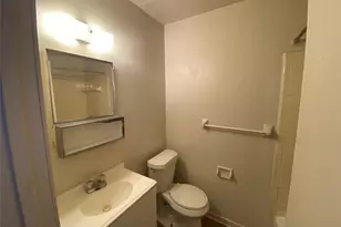 9425 Scott St, Houston, TX 77051 - Photo 11