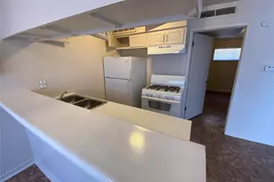 9425 Scott St, Houston, TX 77051 - Photo 5