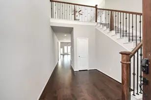 1930 Waters Branch Dr, Missouri City, TX 77459 - Photo 3