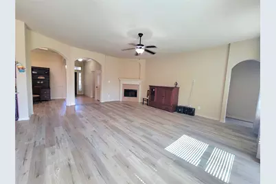 142 Round Lake Drive, Rosenberg, TX 77469 - Photo 7