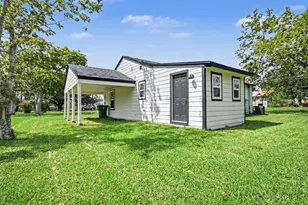 318 N Columbia St, Angleton, TX 77515 - Photo 5