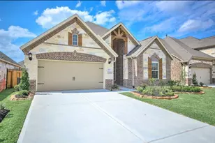 7438 Bethpage Ln, Spring, TX 77389 - Photo 3