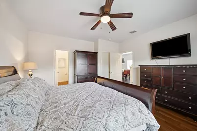 1511 Claremont Garden Circle, Houston, TX 77047 - Photo 9