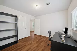 1511 Claremont Garden Cir, Houston, TX 77047 - Photo 15