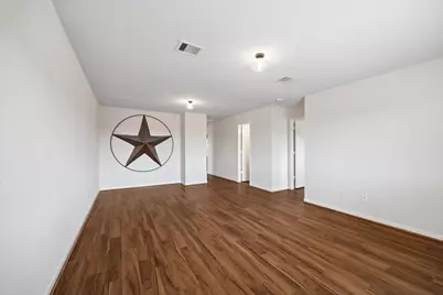 1511 Claremont Garden Circle, Houston, TX 77047 - Photo 11