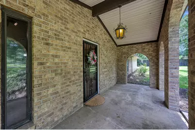 1802 Pin Oak Drive, Conroe, TX 77301 - Photo 5