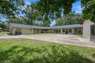 1802 Pin Oak Dr, Conroe, TX 77301 - Photo 29
