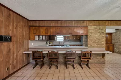 1802 Pin Oak Drive, Conroe, TX 77301 - Photo 11