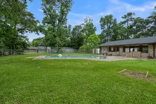1802 Pin Oak Dr, Conroe, TX 77301 - Photo 33
