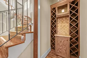 5459 John Dreaper Dr, Houston, TX 77056 - Photo 9