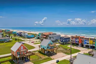 110 Pelican Pl, Surfside Beach, TX 77541 - Photo 1