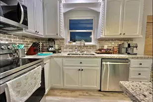 110 Pelican Pl, Surfside Beach, TX 77541 - Photo 5