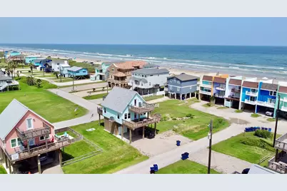 110 Pelican Pl, Surfside Beach, TX 77541 - Photo 1