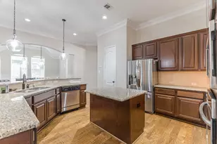 34 Danby Place, The Woodlands, TX 77375 - Photo 9