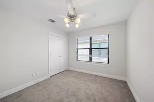 2710 Hullsmith Dr, Houston, TX 77063 - Photo 23