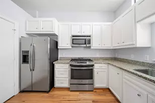 2710 Hullsmith Dr, Houston, TX 77063 - Photo 13